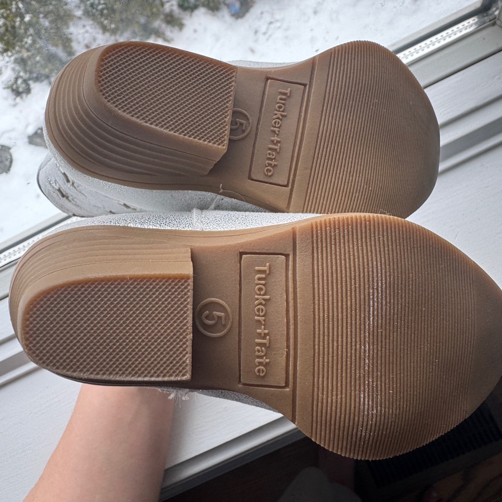 Tucker + Tate Silver Star Kids Boots - Picture 4 of 6